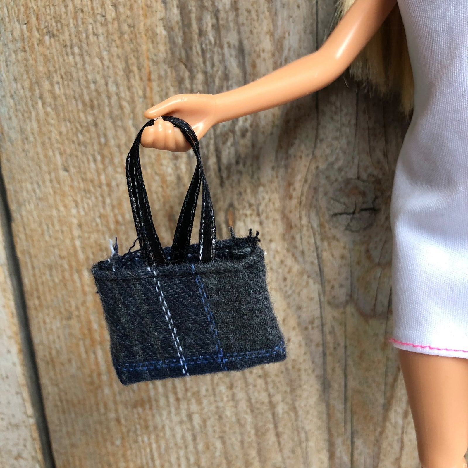 Poppentas fleur Barbie formaat, Ophalen of Verzenden, Zo goed als nieuw, Barbie