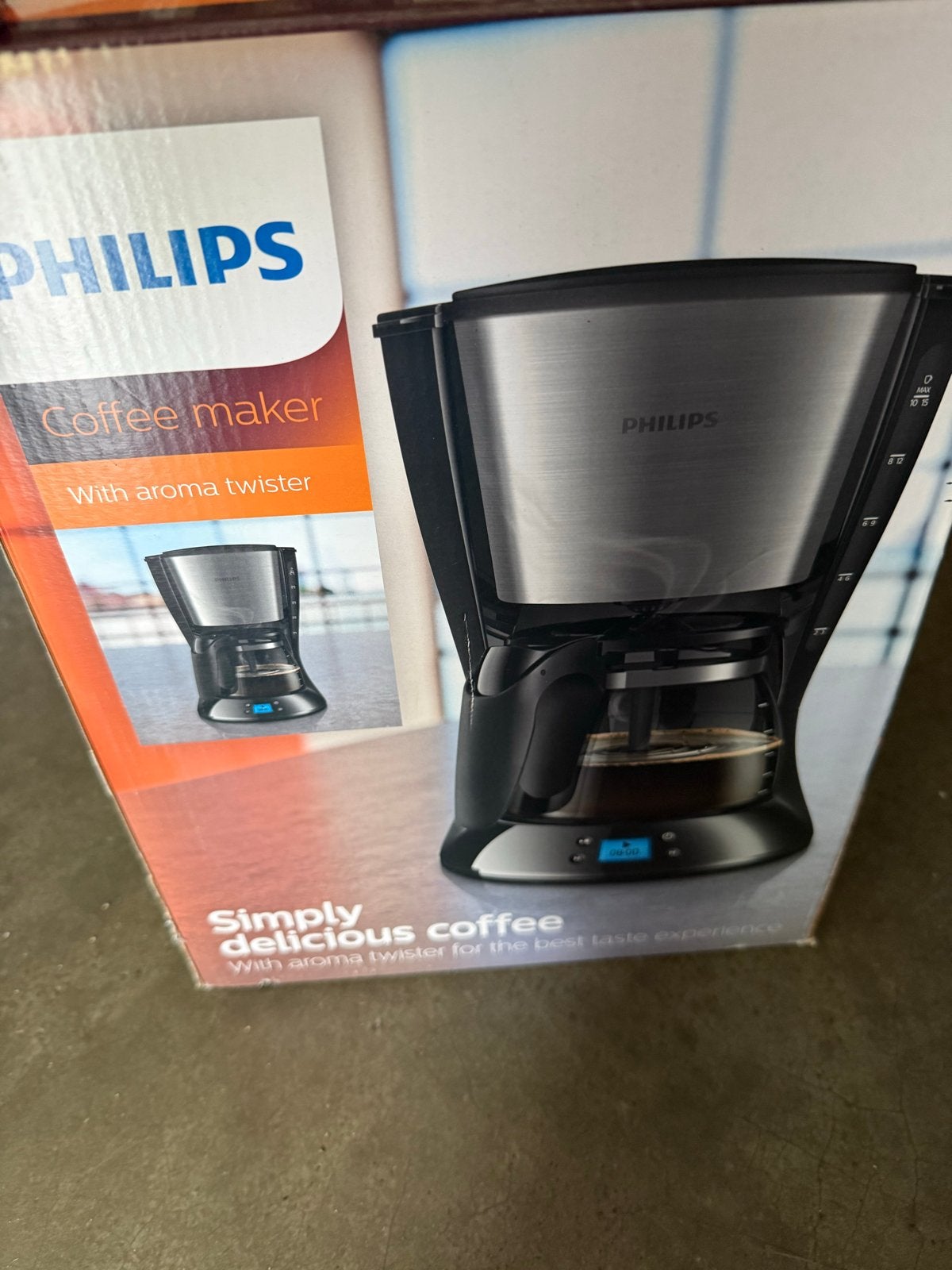 Philips Koffiezetapparaat met Aroma Twister nieuw in doos!!, 10 kopjes of meer, Gemalen koffie, Ophalen of Verzenden, Koffiemachine