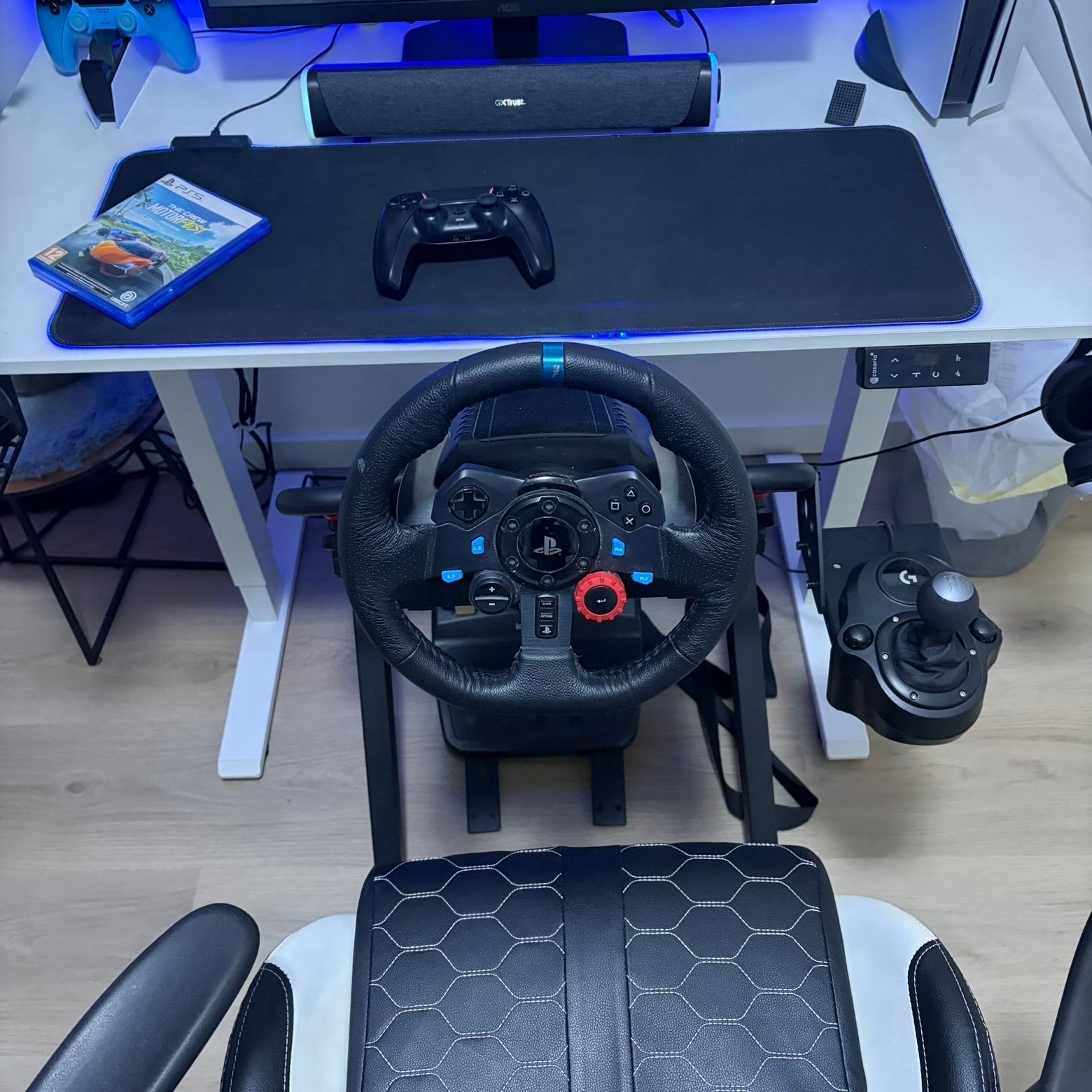 Logitech G29 racestuur met pedalen en schakelpook, Spelcomputers en Games, Spelcomputers | Overige, Ophalen, Gebruikt