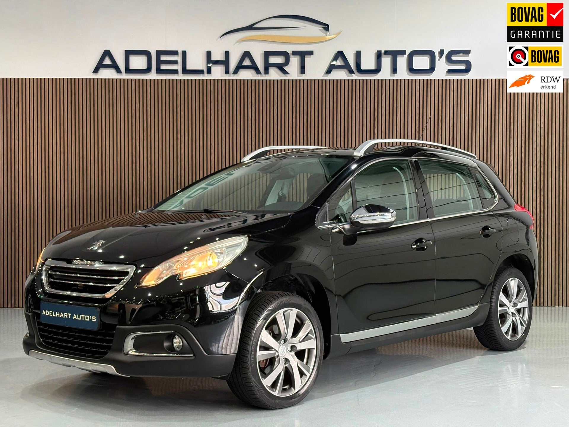 Peugeot 2008 1.6 VTi Allure 120 PK / Navigatie full map / Pa, Voorwielaandrijving, Euro 5, Gebruikt, Zwart