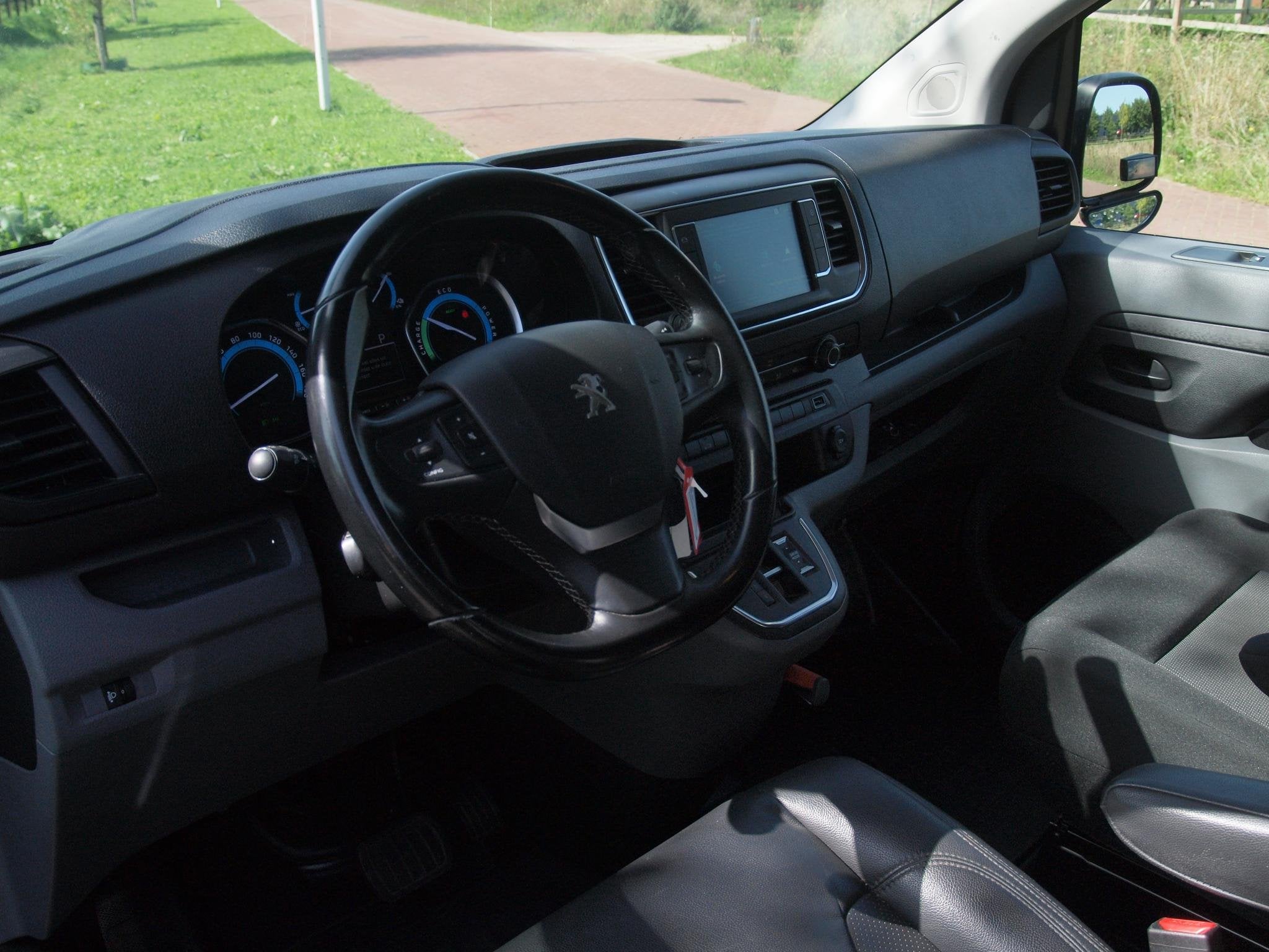 Peugeot e-Expert Standard Premium 75 kWh | Side bars | Apple, Gebruikt, Zwart, Origineel Nederlands, 75 kWh