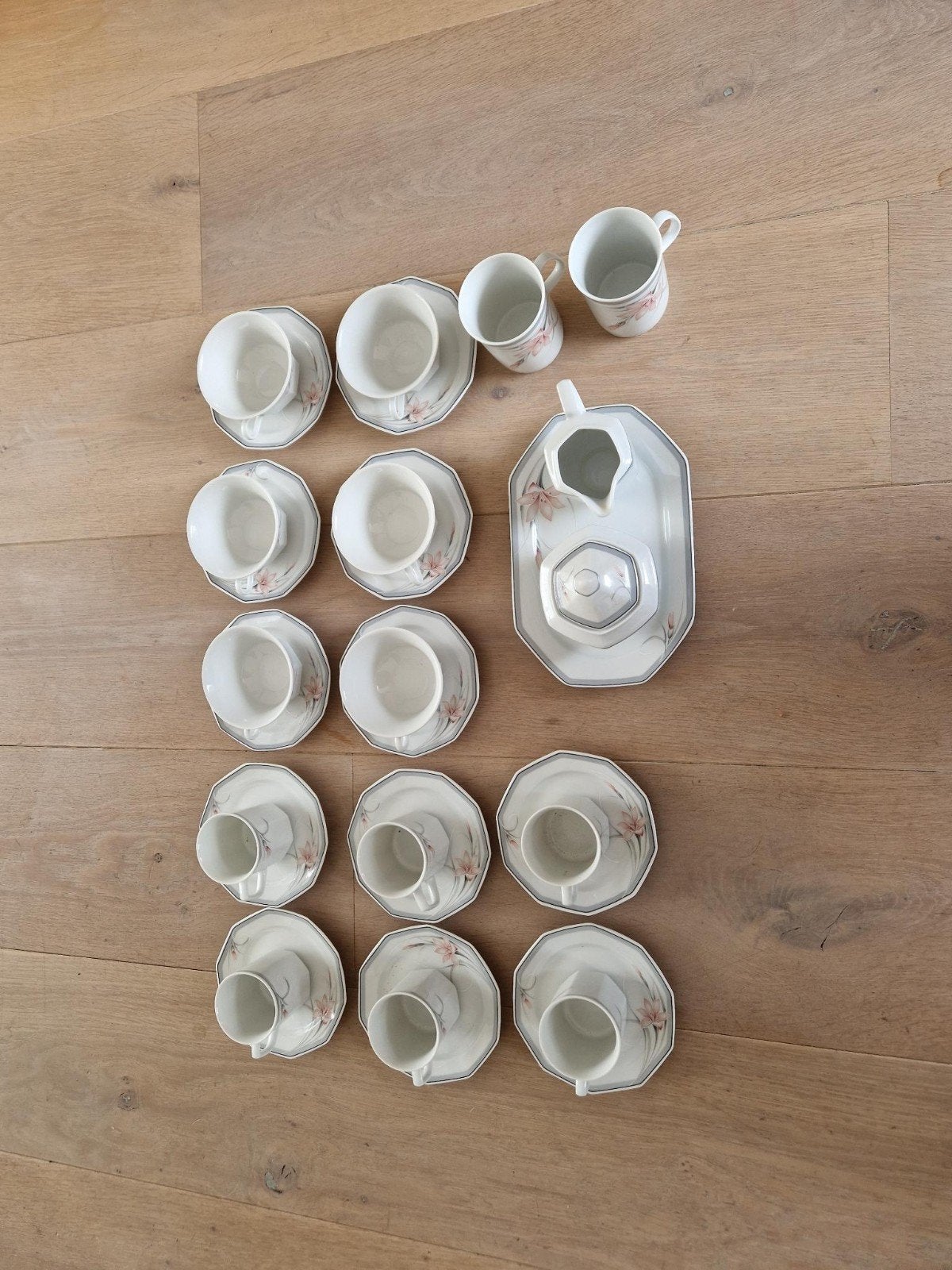 Winterling Marktleuthen Bavaria Servies met Lelie Decor, Ophalen of Verzenden