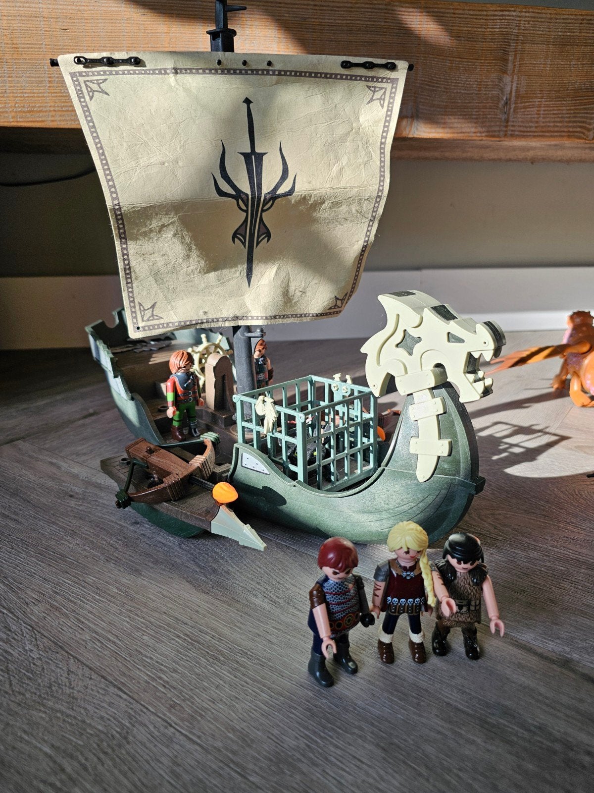 Hoe tem je een draak- draken en boot, Kinderen en Baby's, Speelgoed | Actiefiguren, Ophalen, Zo goed als nieuw