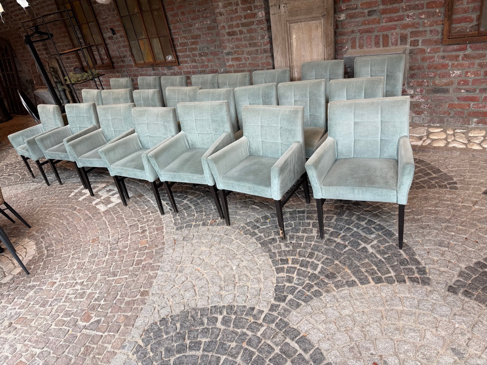 23 st. Blauwe horeca fauteuils, Ophalen, Gebruikt, Blauw, Stof
