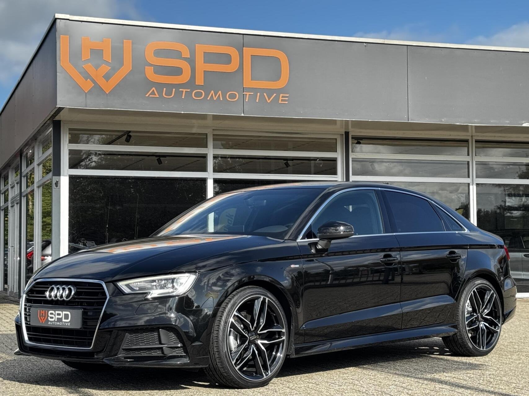 Audi A3 Limousine 1.0 TFSI 3x S-Line|19"RS|Sfeerve|116PK|PDC, Auto's, Voorwielaandrijving, 1160 kg, Gebruikt, Origineel Nederlands