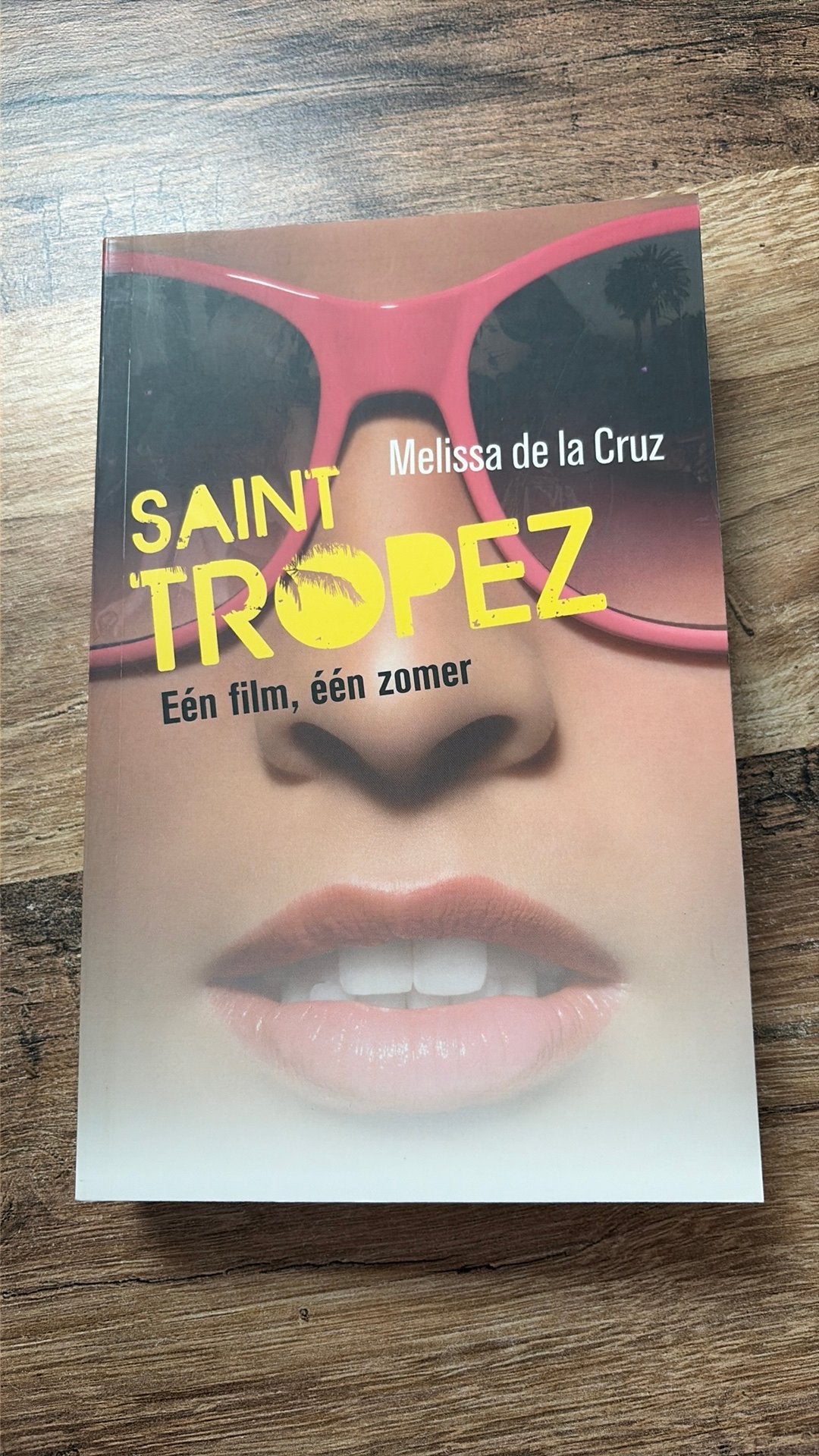 Melissa de la Cruz - Saint Tropez, Boeken, Ophalen of Verzenden, Zo goed als nieuw, Melissa de la Cruz