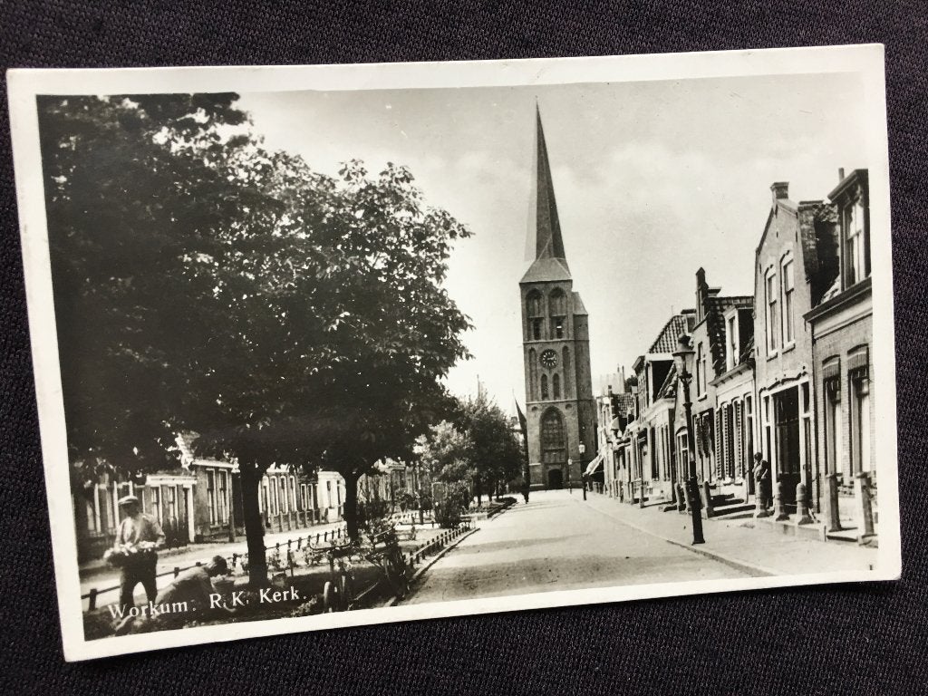 Ansichtkaart van Workum met kerk - 1914