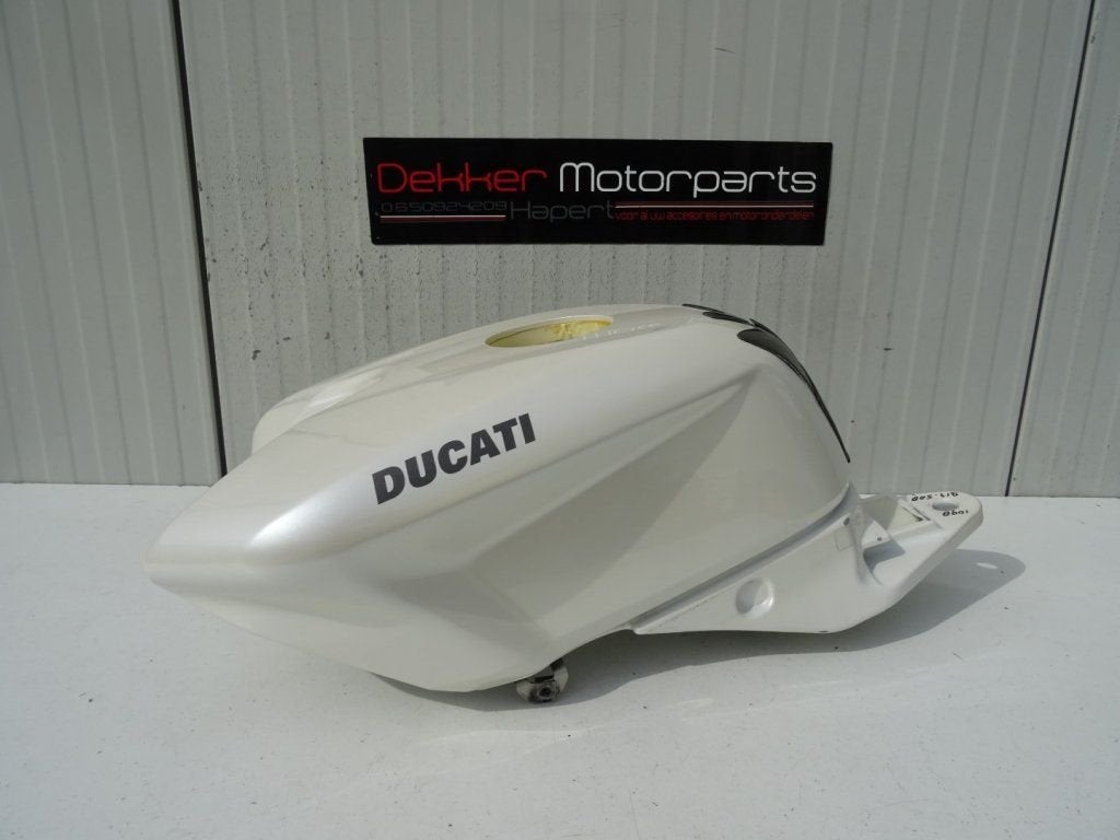Benzine tank / Fuell Tank Ducati 848 1098 1198 2007-2012, Motoren, -, -, Nieuw, Ophalen of Verzenden