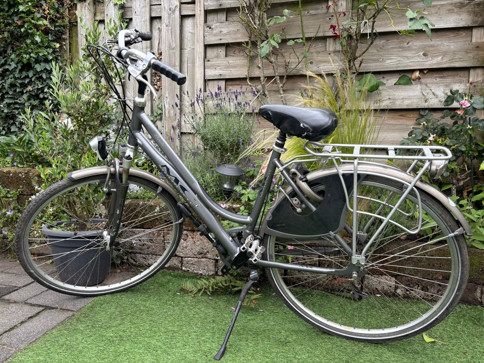 Dames sportfiets - Heeft wat liefde nodig, 28 inch, Gebruikt, Velgrem, 15 tot 20 versnellingen