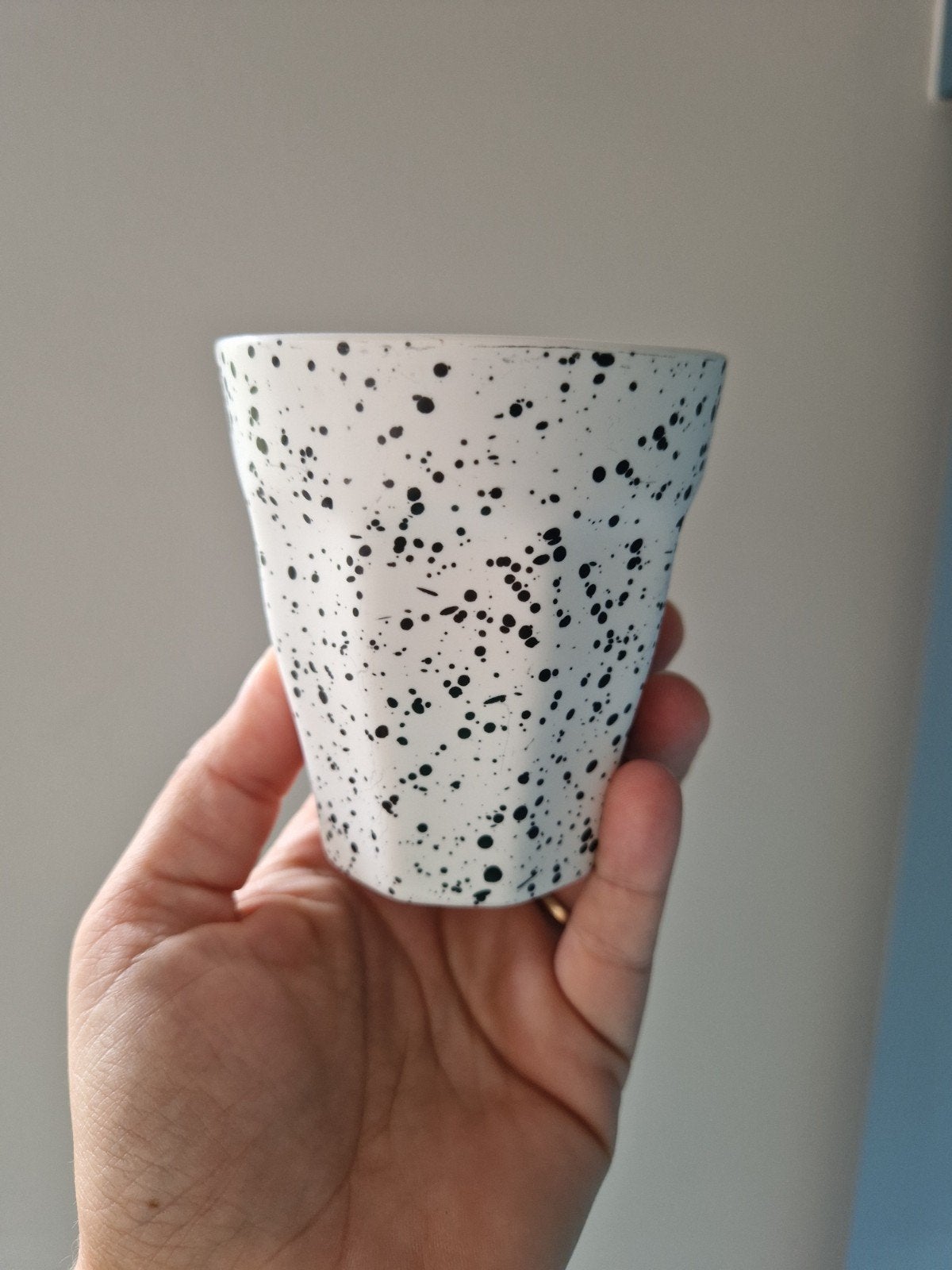 Set van 5 HEMA gespikkelde mokken/bekers, Hema, Gebruikt, Klassiek, Keramiek