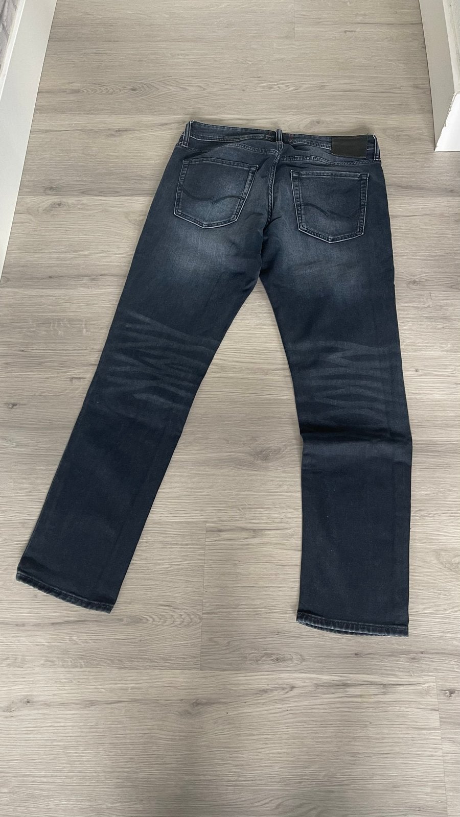 Verschillende spijkerbroeken van Jack & Jones en Hallinger, Kleding | Heren, Ophalen of Verzenden, Zo goed als nieuw, Overige kleuren