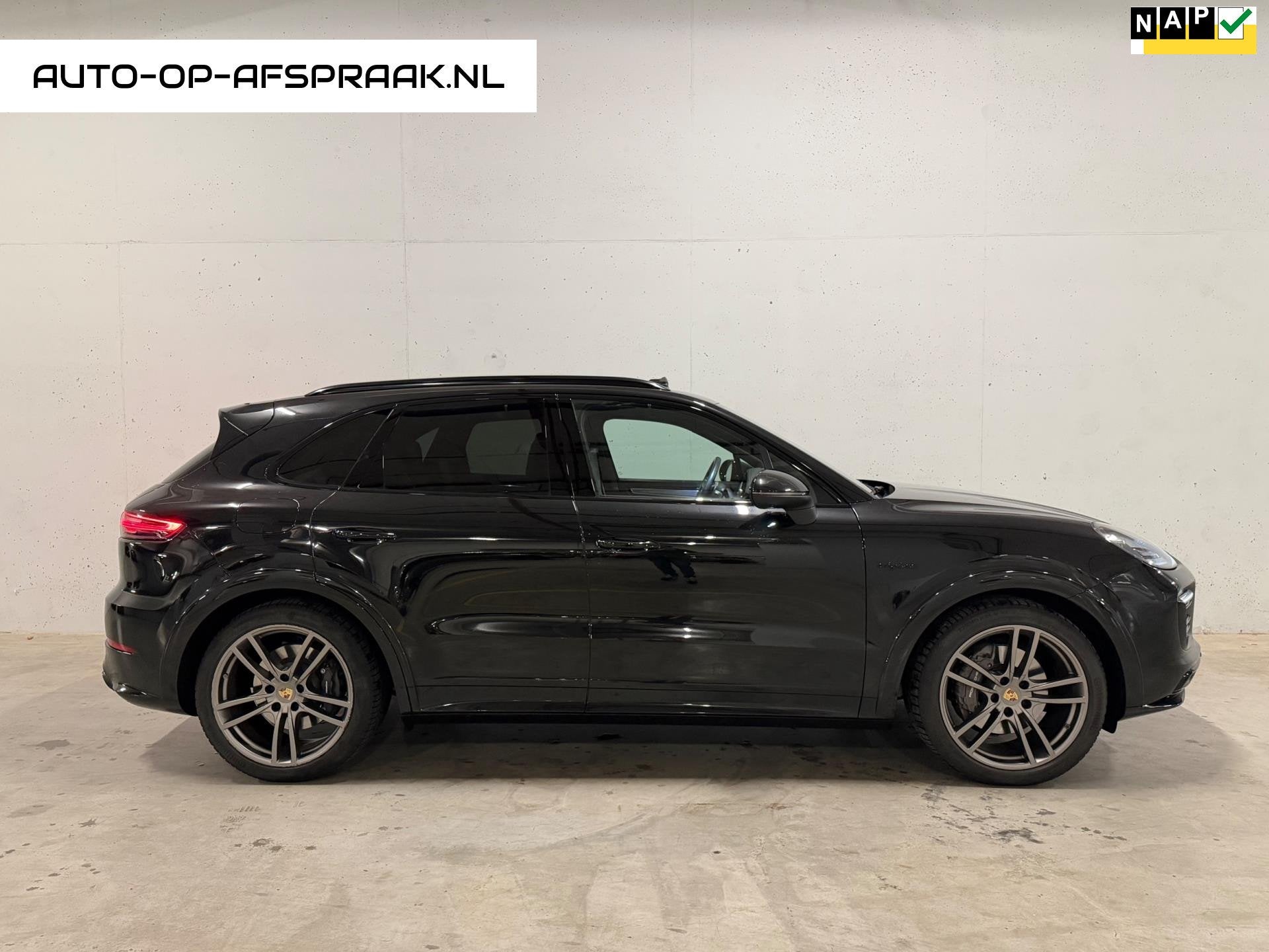 Porsche Cayenne 3.0 E-Hybrid Sportchrono SportDesign Pano 36, Auto's, Automaat, 14 kWh, Euro 6, 2995 cc