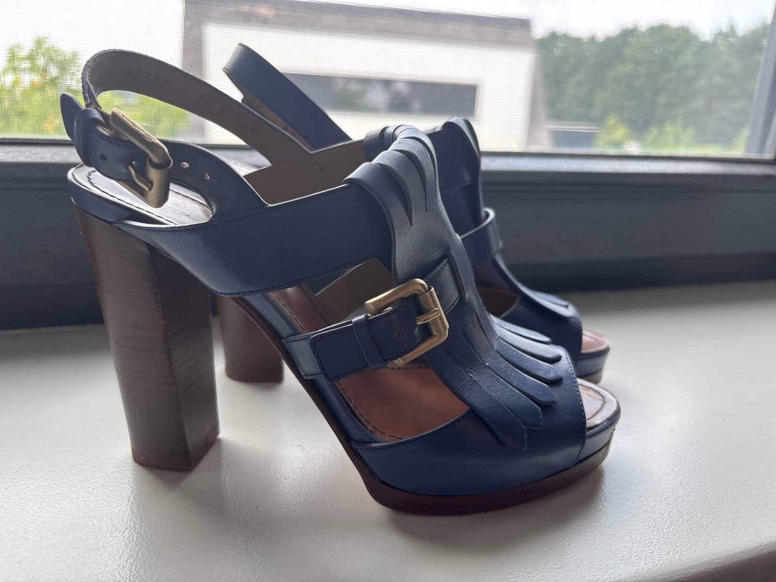 Santoni Leren Sandalen met Hak - Maat 38,5, Kleding | Dames, Schoenen, Ophalen of Verzenden, Gedragen, Blauw, Sandalen of Muiltjes