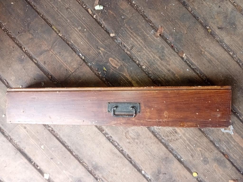 Antiek kistje, Huis en Inrichting, Woonaccessoires | Wandplanken en Boekenplanken, Ophalen, Zo goed als nieuw