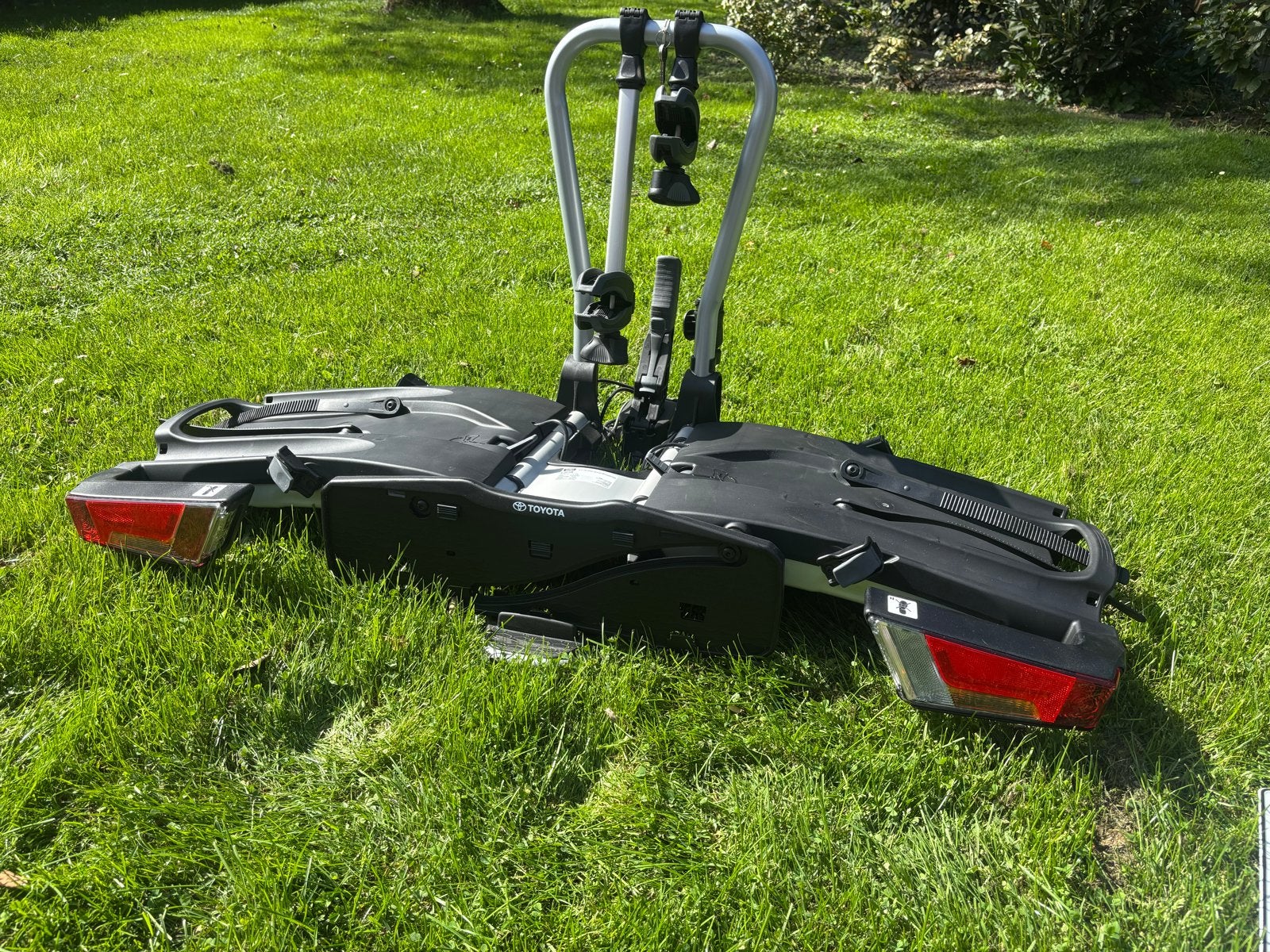 Foto 4 van Thule EasyFold 931 fietsendrager voor 2 fietsen