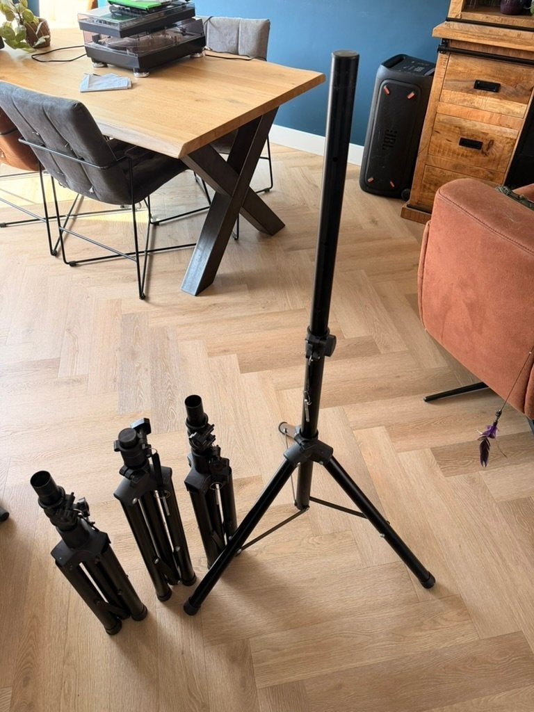 4x speaker statief, Muziek en Instrumenten, Standaards, Ophalen of Verzenden, Gebruikt, Muziekstandaard, Speaker