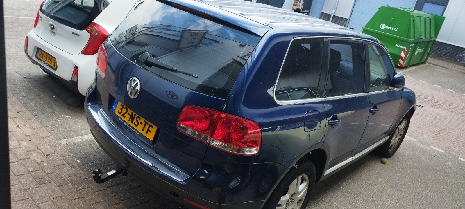 Volkswagen Touareg 4.2 V8 228KW distributieriem gebroken, Auto's, Automaat, 4172 cc, 8 cilinders, Blauw