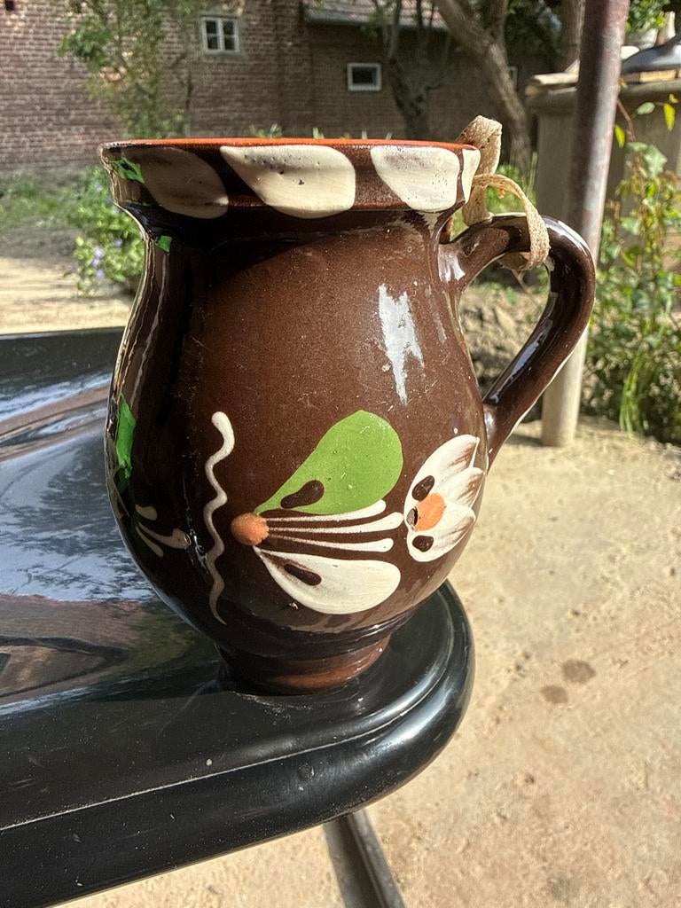 Antieke Hongaarse porseleinen vaasjes - 1 met chip, Antiek en Kunst, Ophalen of Verzenden