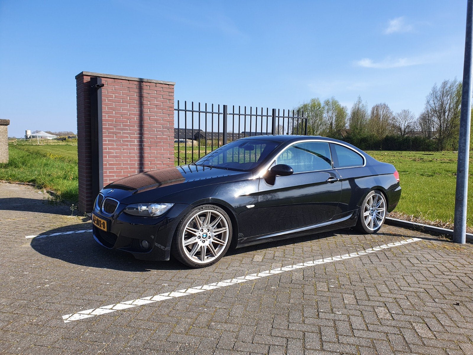 BMW E92 335i 335 Coupe 2007 handbak 400pk, Achterwielaandrijving, Zwart, 4 stoelen, Zwart