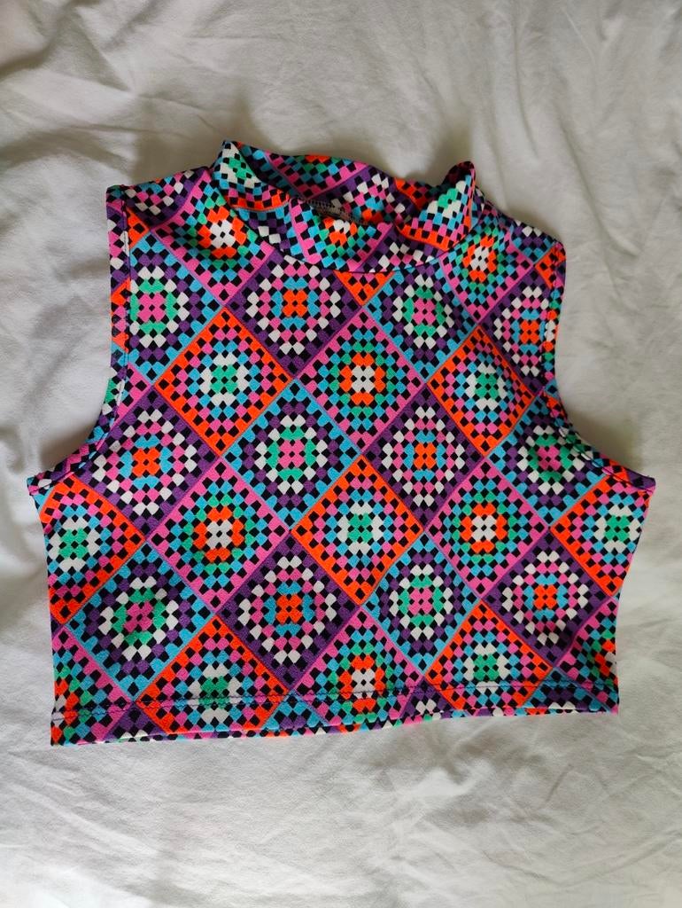 Crop top maat 140 van Europe kids, Kinderen en Baby's, Kinderkleding | Maat 140, Europe Kids, Meisje, Ophalen of Verzenden, Zo goed als nieuw