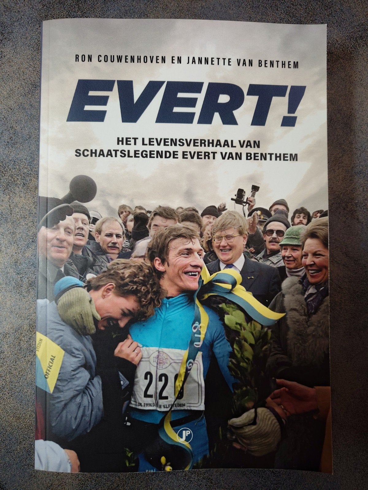 Evert!  Evert van Benthem, Boeken, Wintersport, Ron Couwenhoven en Jannette van Benthem, Ophalen of Verzenden, Zo goed als nieuw