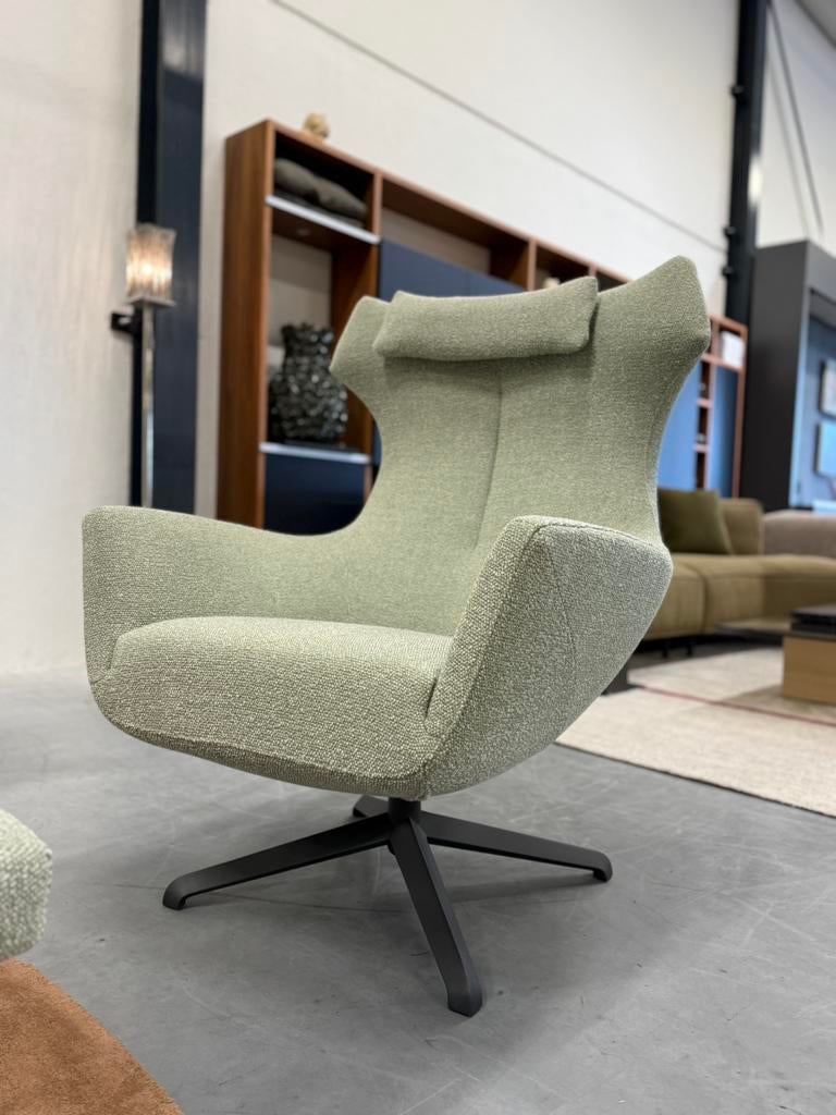 Nieuw Design on Stock Nosto Draai fauteuil Poef Groen Stof, Huis en Inrichting, Fauteuils, Leolux Harvink Jori Rolf Benz Gelderland Eyye Montis
