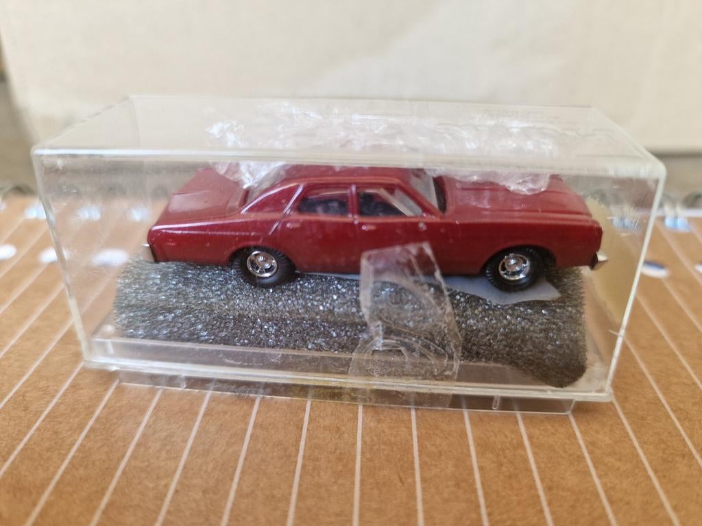 Plymouth Fury Limited H0 1:87 Praline, Ophalen of Verzenden, Zo goed als nieuw, Bus of Vrachtwagen, Overige merken