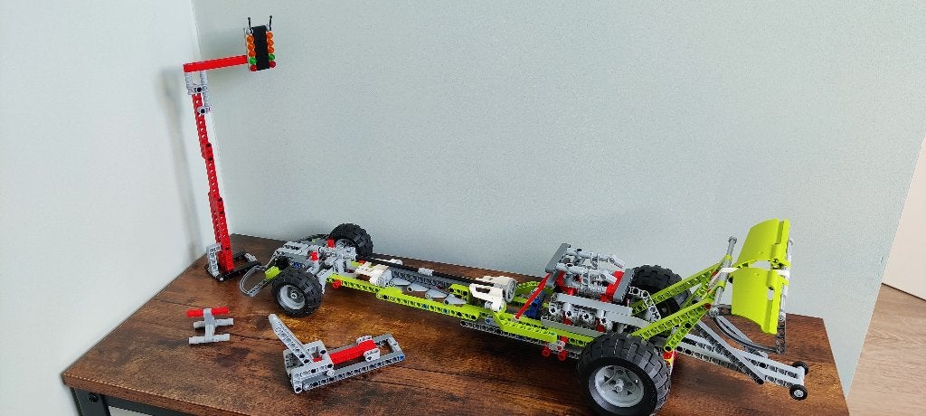Lego 8274-1-b1 Dragster (second build) / Combine Harvester, Gebruikt, Lego, Ophalen of Verzenden, Technic