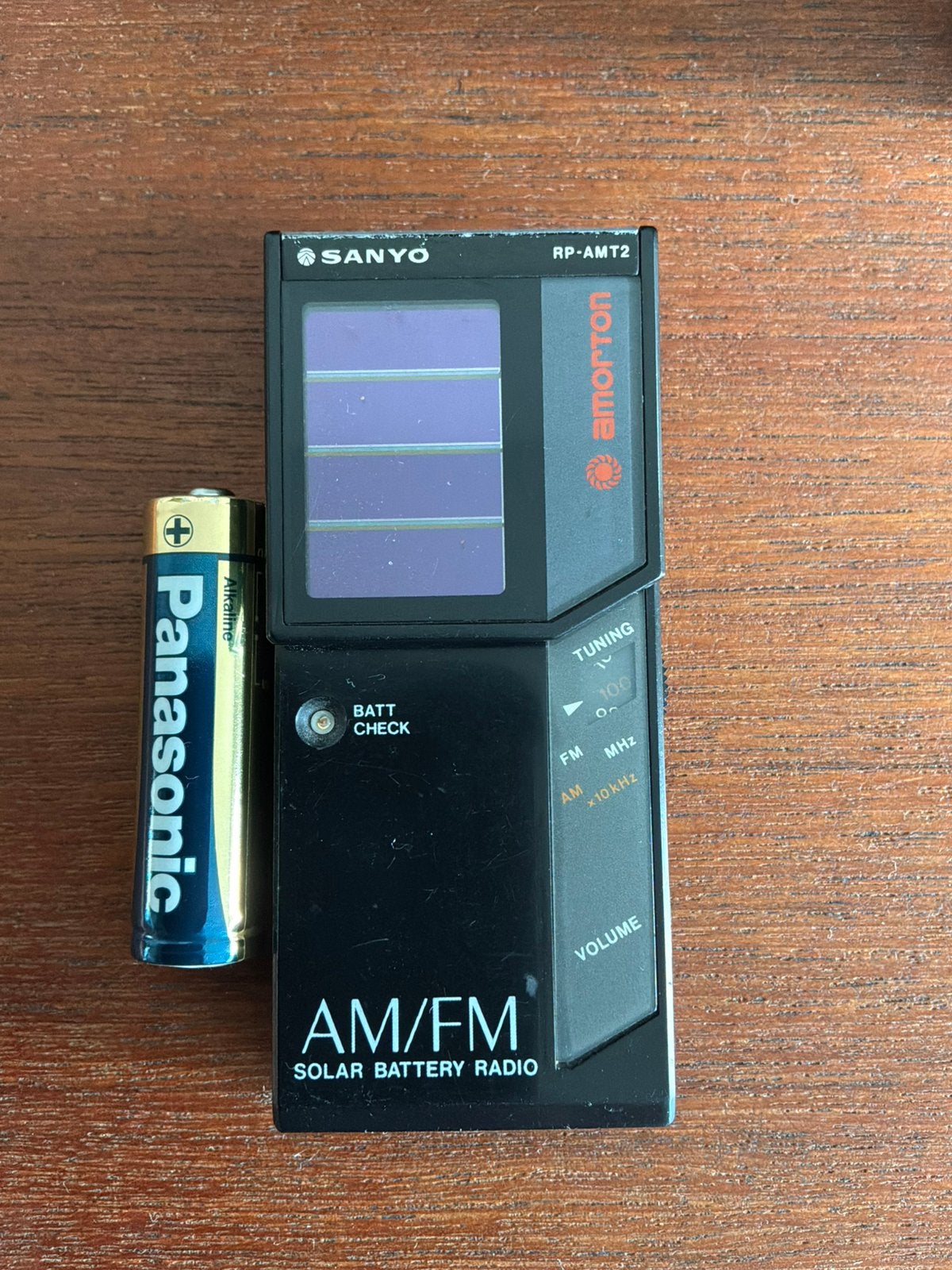 vintage sanyo solar amorton mini transistor radio rp-amt2, Ophalen, Gebruikt, Radio