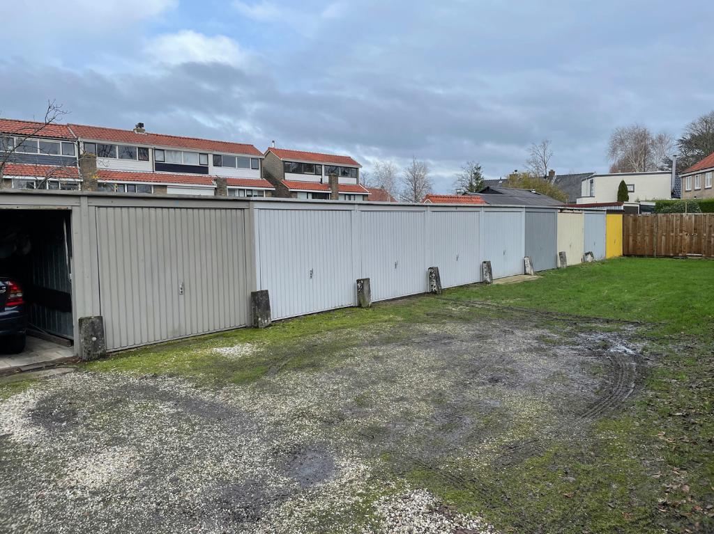 Garagebox (verhuurd € 2.400,- p.j.) te koop Alblasserdam, Auto diversen, Autostallingen en Garages