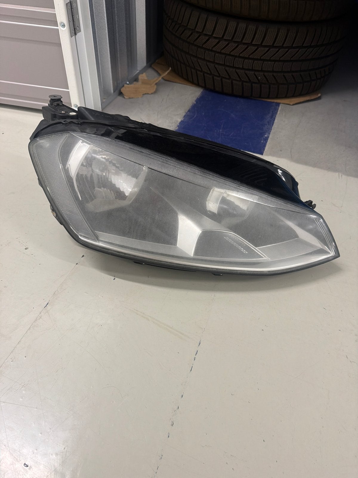 Koplamp rechts VW Golf 7 (2013-2017) - DIRECT OP TE HALEN., Ophalen of Verzenden, Gebruikt, Volkswagen