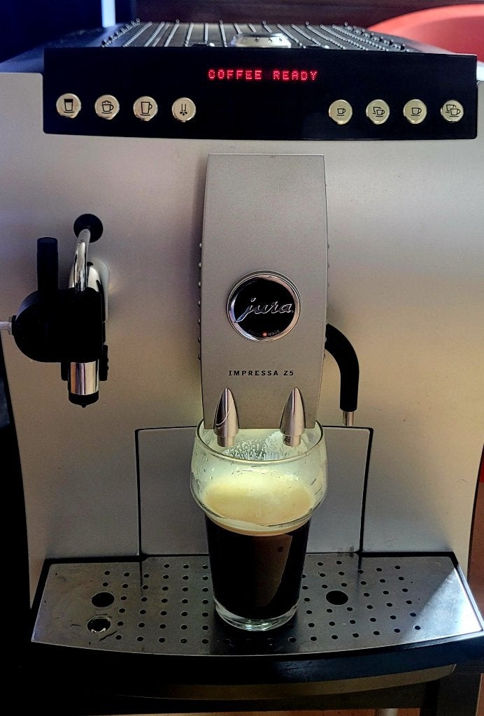 JURA Z5 met garantie, 10 kopjes of meer, Ophalen of Verzenden, Gemalen koffie, Koffiemachine