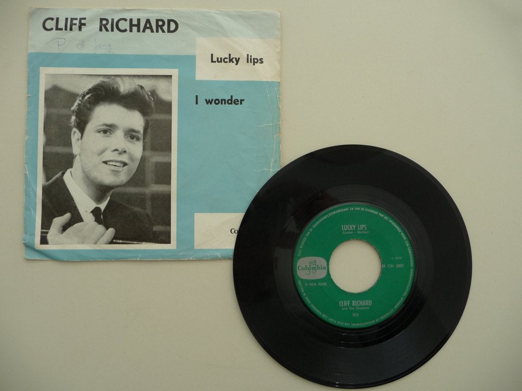 single CLIFF RICHARD - LUCKY LIPS- COLUMBIA REC.1963, Gebruikt, 7 inch, Ophalen of Verzenden, Pop