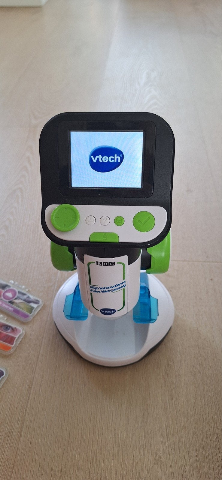 Vtec interactieve microscoop, Ophalen, 250 meter of meer