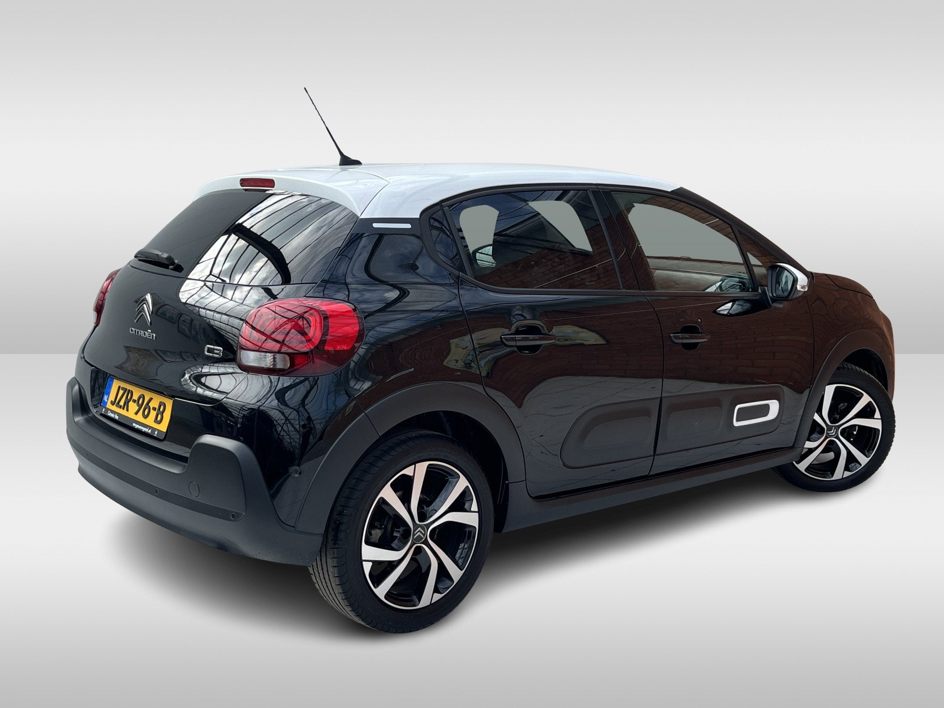 Citroën C3 PureTech 110 EAT6 Automaat Shine Carplay/Android, Auto's, 12 maanden, 450 kg, Gebruikt, Euro 6