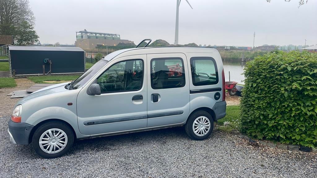 Renault Kangoo 1.4 AUT 2000 Grijs, Auto's, Renault, Particulier, Kangoo, Aangepast voor mindervaliden, Benzine, MPV, Automaat
