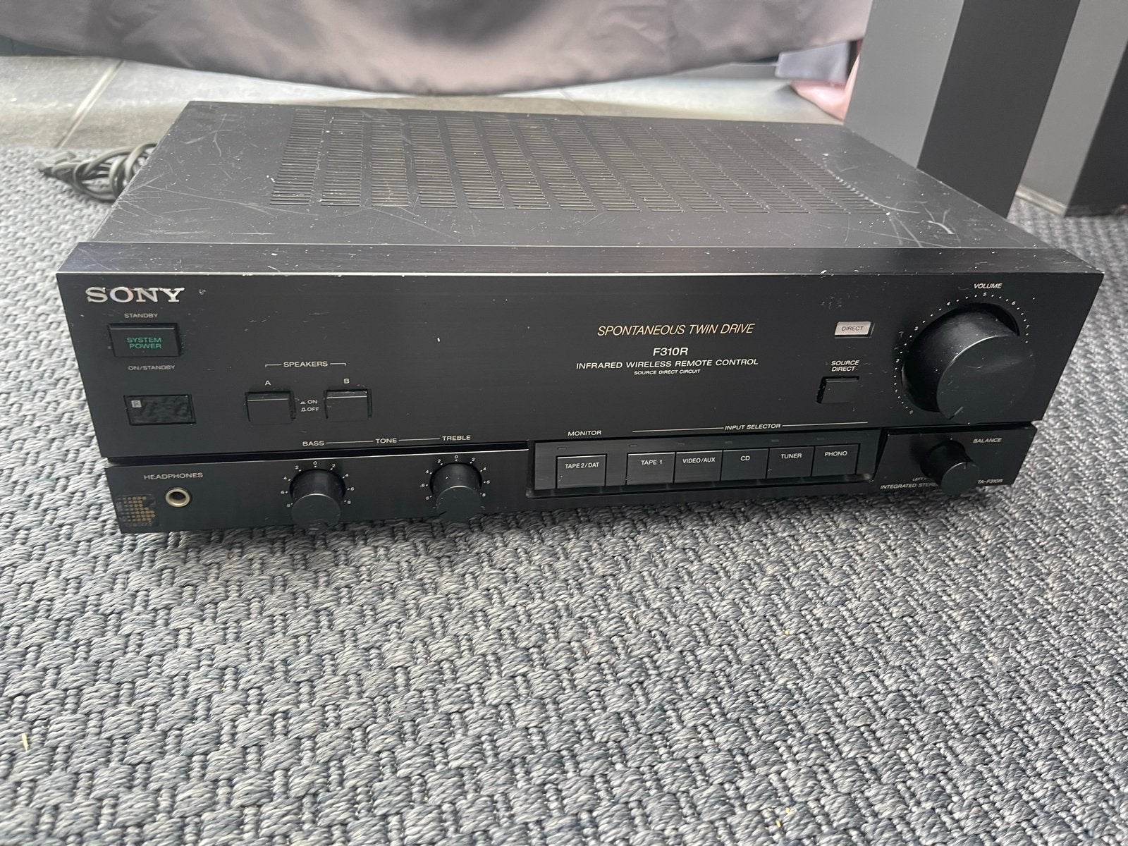 Sony F310R Versterker - Spontane Dubbele Aandrijving, Gebruikt, Ophalen of Verzenden, Sony, Minder dan 60 watt