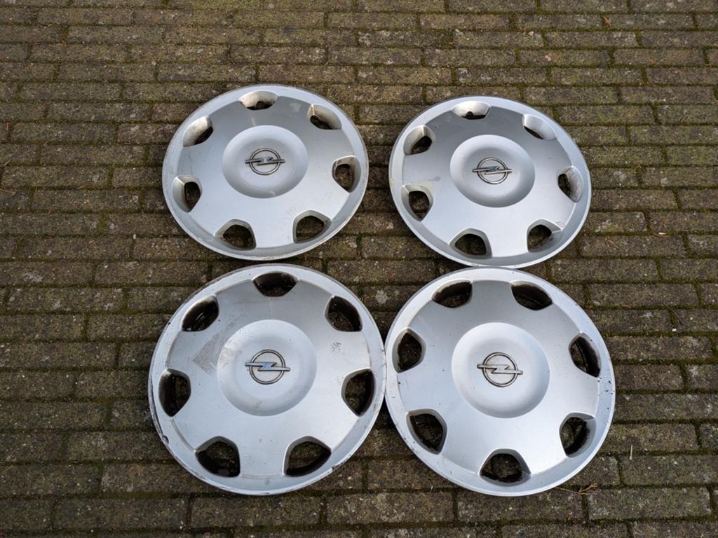Wieldoppen Opel Corsa Velgen Corsa C Auto Onderdeel, Ophalen of Verzenden