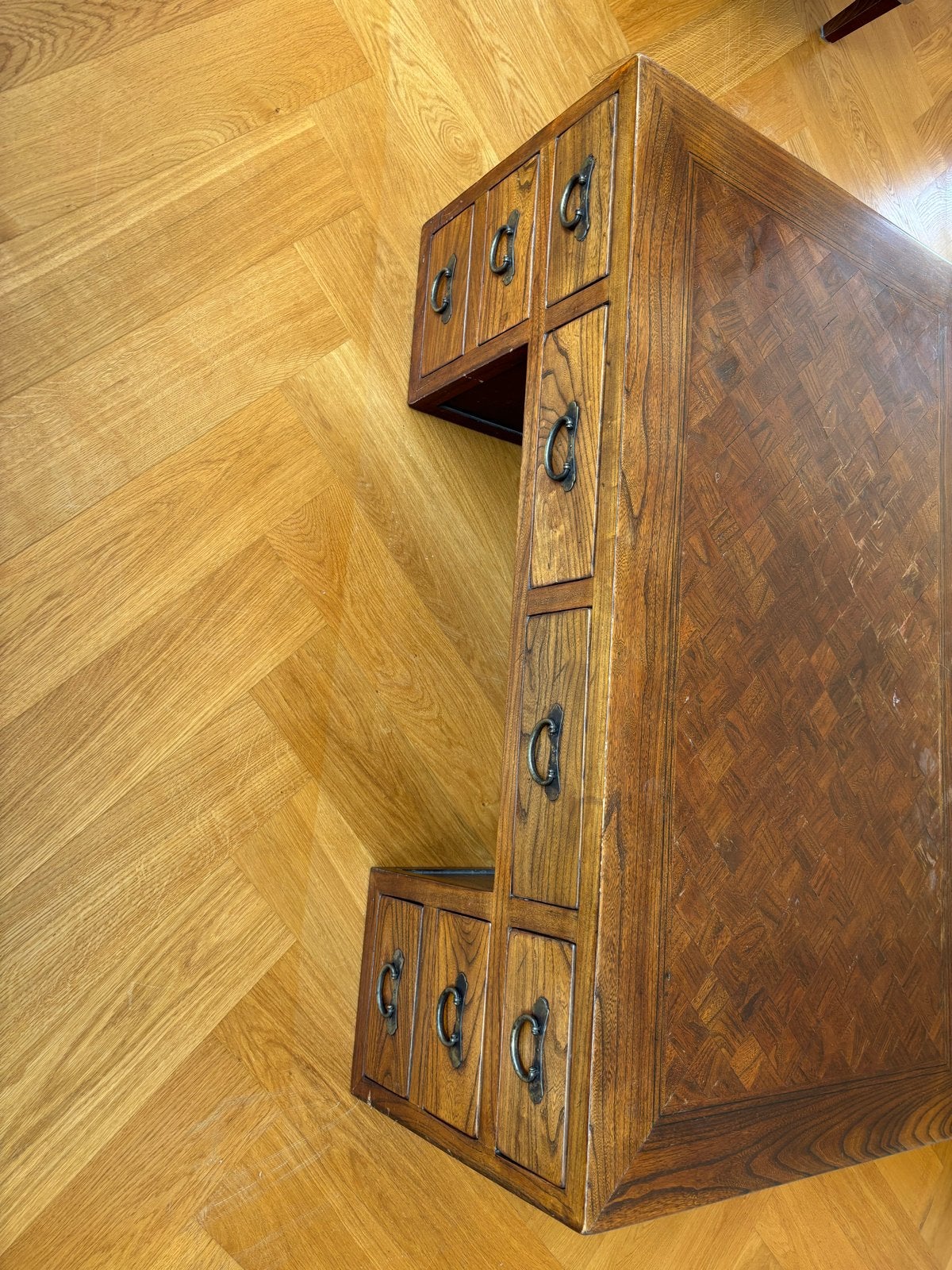 Vintage houten salontafel met lades en mozaïekblad, Ophalen