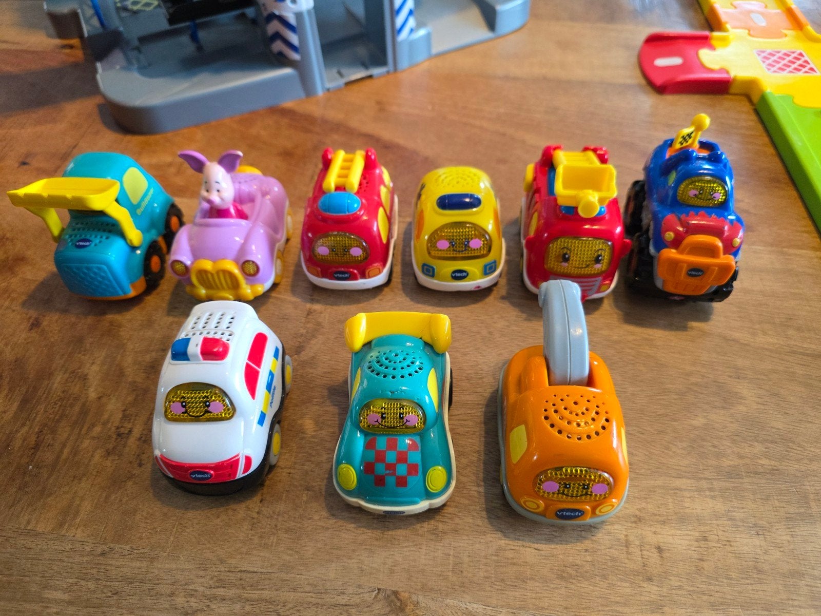 Grote speelset VTech Toet Toet Auto's, met garage en baan., Kinderen en Baby's, Speelgoed | Vtech, Ophalen, Gebruikt, 6 maanden tot 2 jaar