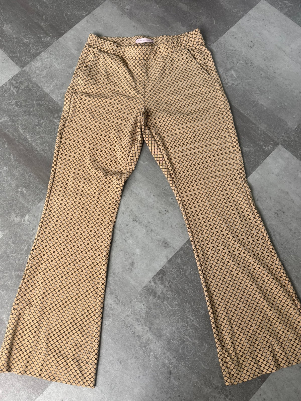 Studio Anneloes flared broek maat L, Beige, Maat 42/44 (L), Ophalen of Verzenden, Zo goed als nieuw