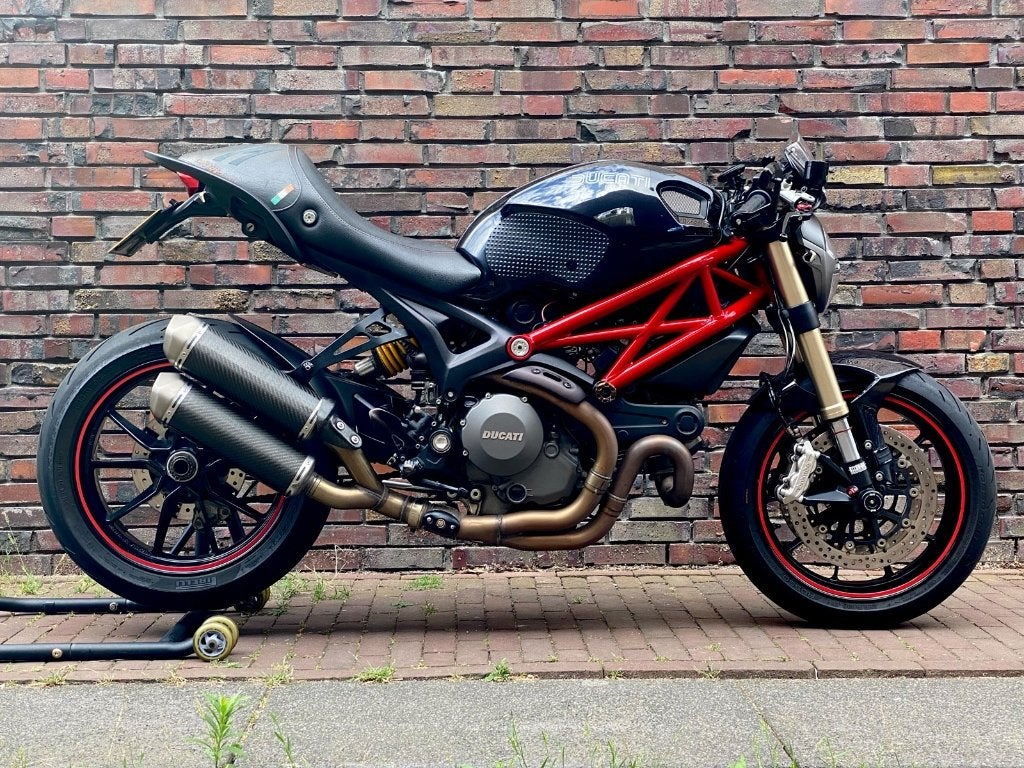 Ducati Monster 1100 EVO met ABS-DTC (2013) – Dealer Custom, Motorrijbewijs A, Gebruikt, Particulier, Meer dan 35 kW