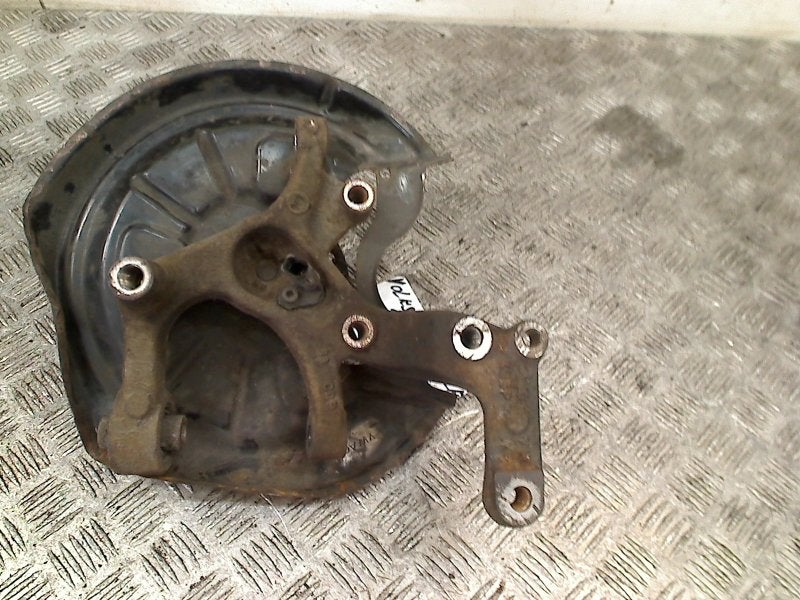 Fusee Rechts Achter Volkswagen Golf V Variant (1K5) 2009, Gebruikt, Volkswagen, Volkswagen AG, Kundenbetreuung@volkswagen.de