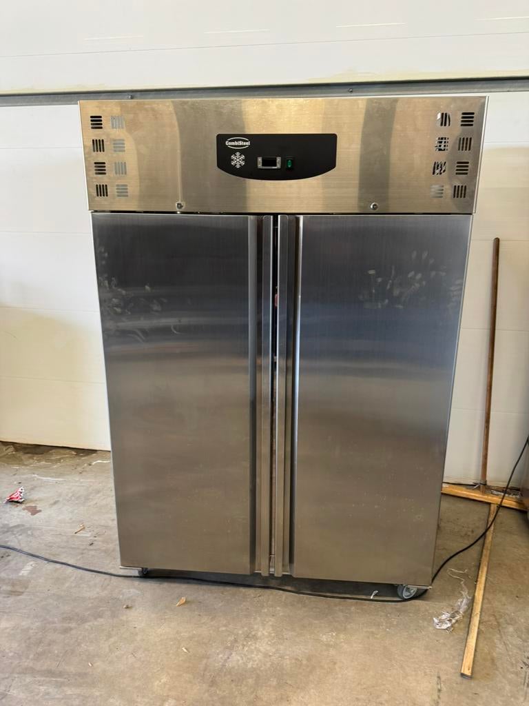 Vrieskast Combisteel, Witgoed en Apparatuur, 200 liter of meer, 60 cm of meer, Zo goed als nieuw, Combisteel