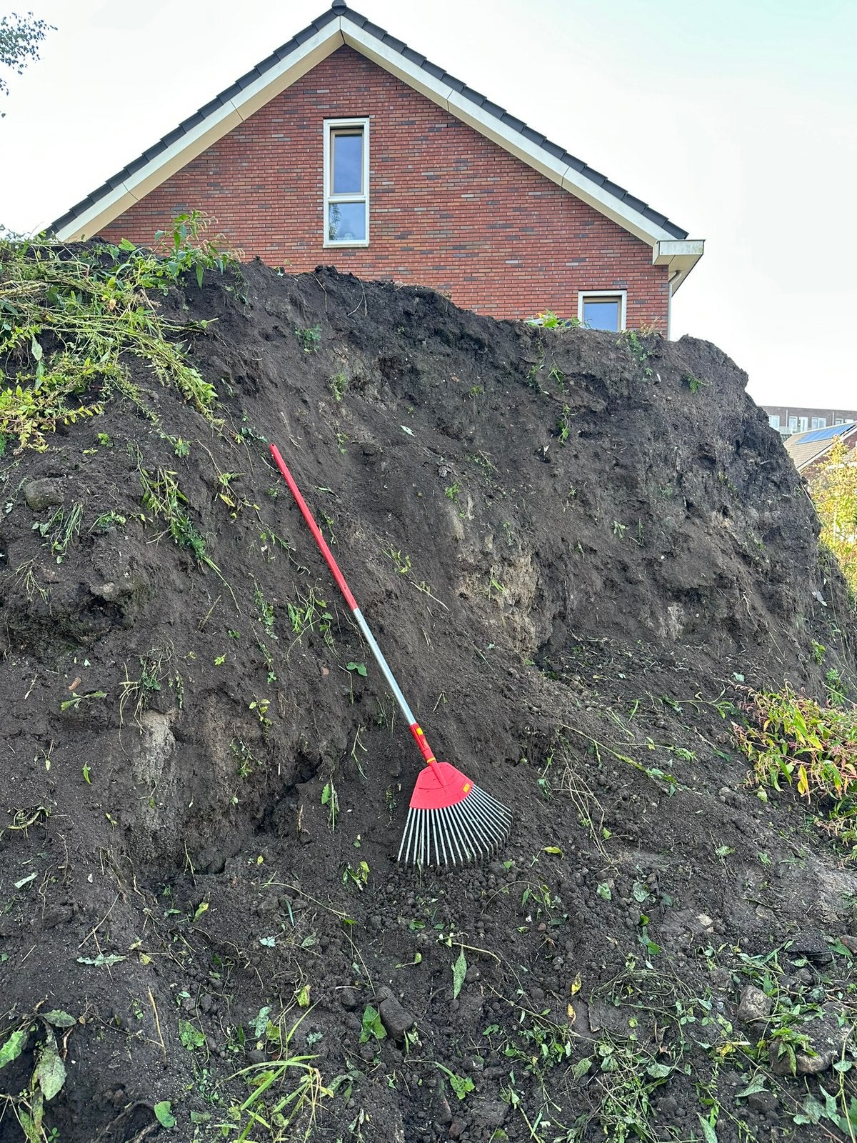 Heel veel zwart zand - grond, Ophalen, Tuinaarde