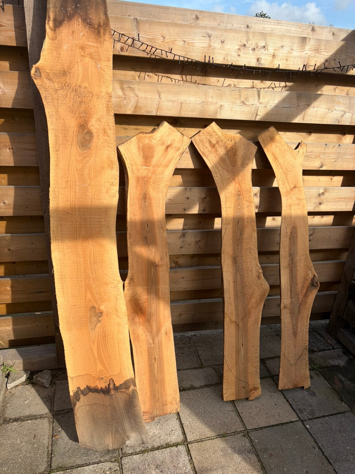 4 Walnoot Boomstamplanken – €40, Ophalen, 25 tot 50 mm, Nieuw, Plank