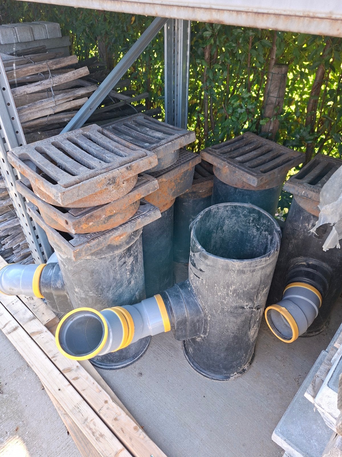 PVC Straatkolk - Efficiënte Afwatering voor Buitenruimtes, Doe-het-zelf en Verbouw, Buizen en Afvoer, Ophalen, Afvoer, Gebruikt