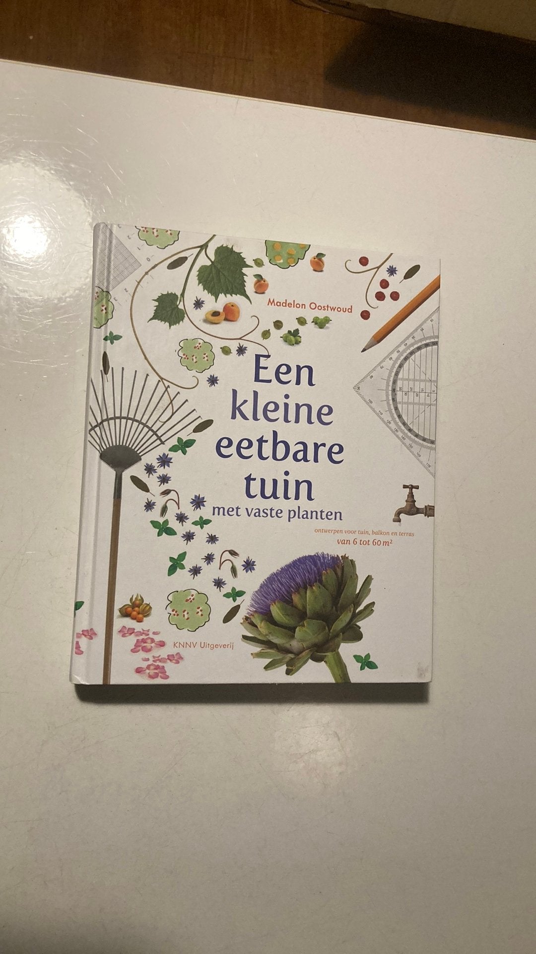 Een kleine eetbare tuin, Ophalen of Verzenden, Zo goed als nieuw, Bloemen, Planten en Bomen