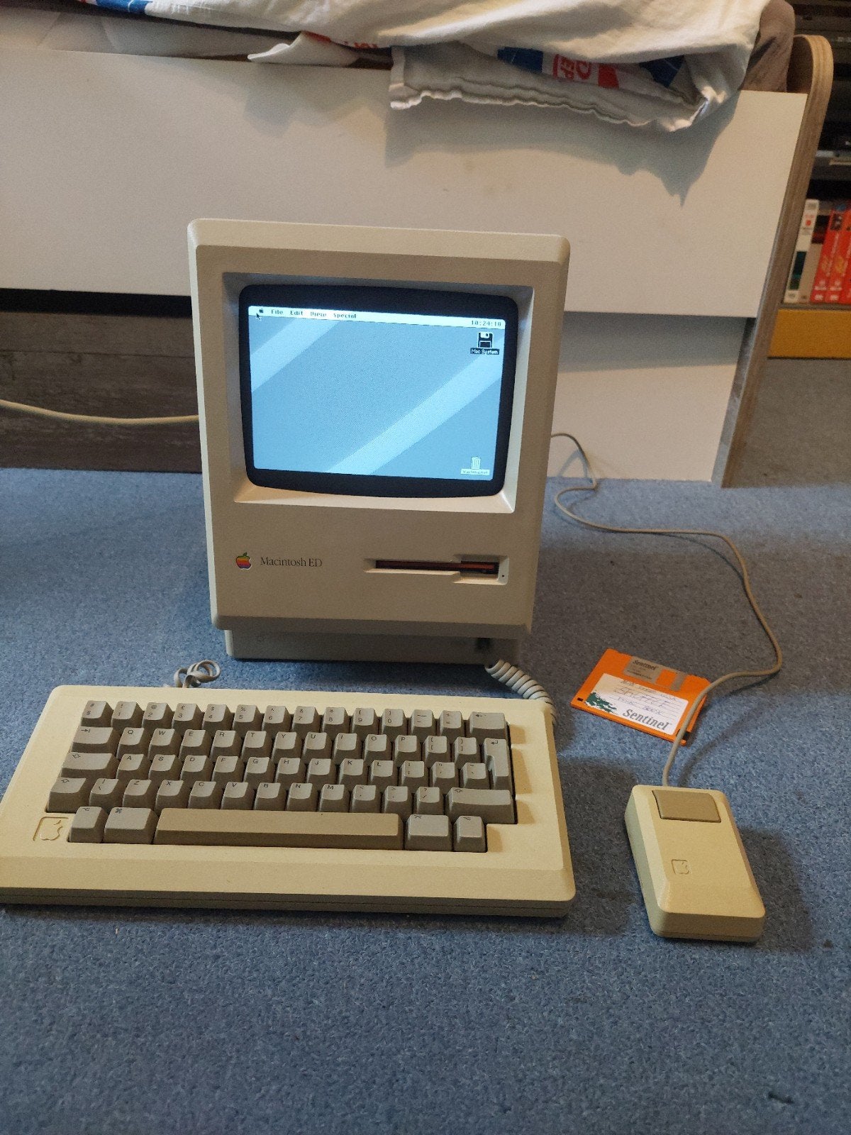 Macintosh ED 512ke, Ophalen