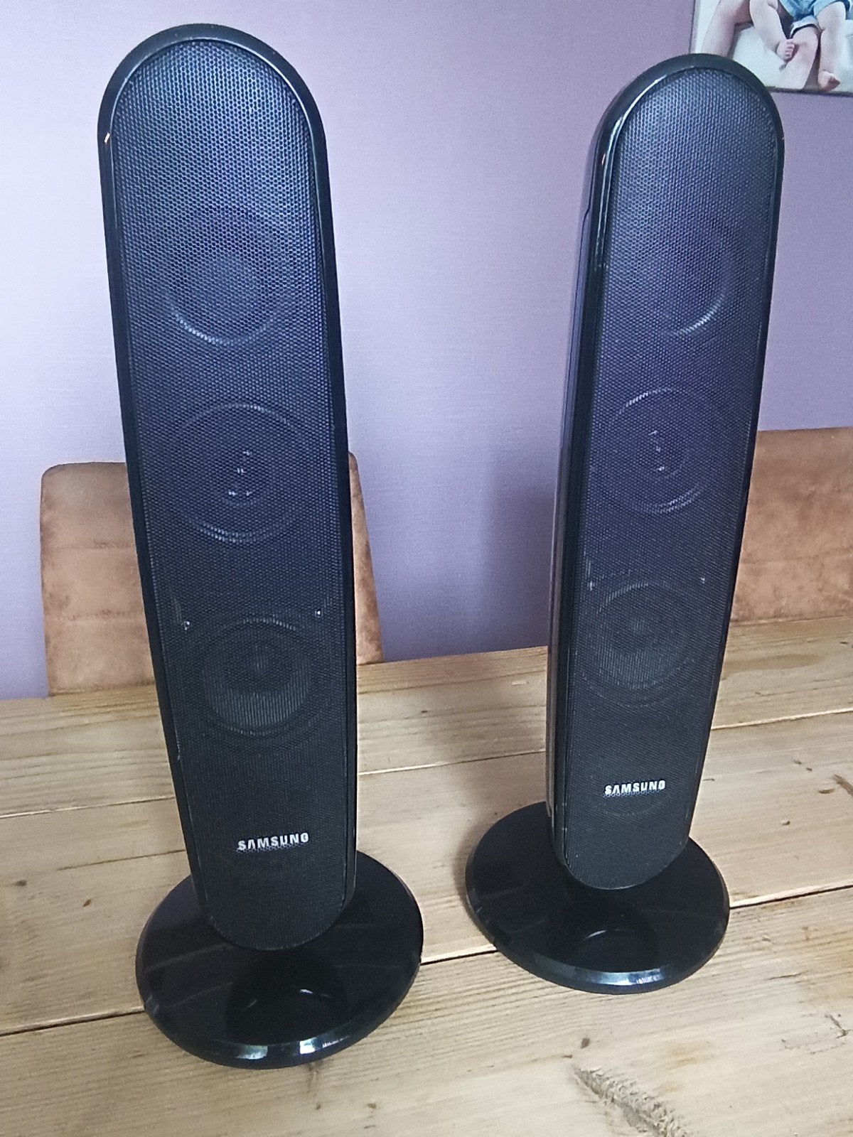 Nette speakers, mooi klein formaat 2-weg luidsprekers., Audio, Tv en Foto, Luidsprekers, Ophalen of Verzenden, Zo goed als nieuw